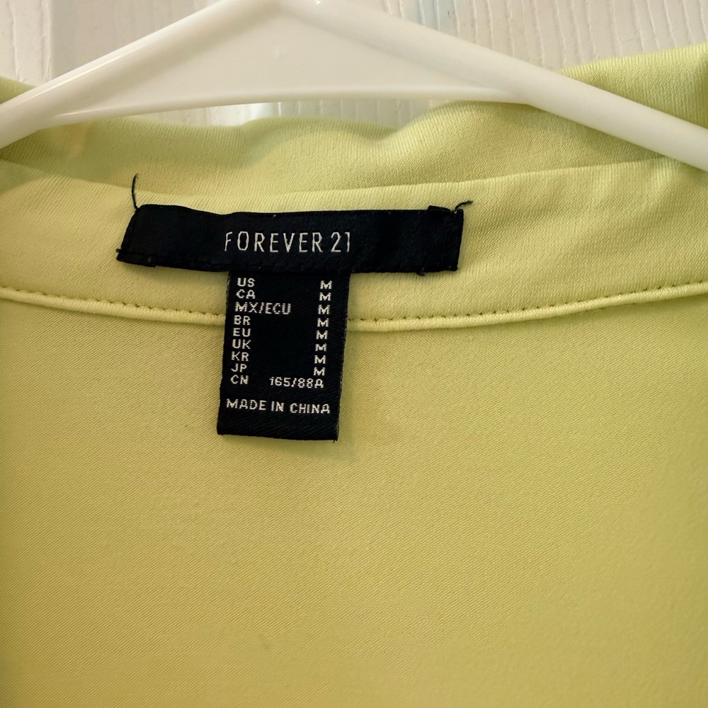 Express Women's Lime Green 3 Piece Suit Sz 6 - Picture 15 of 16